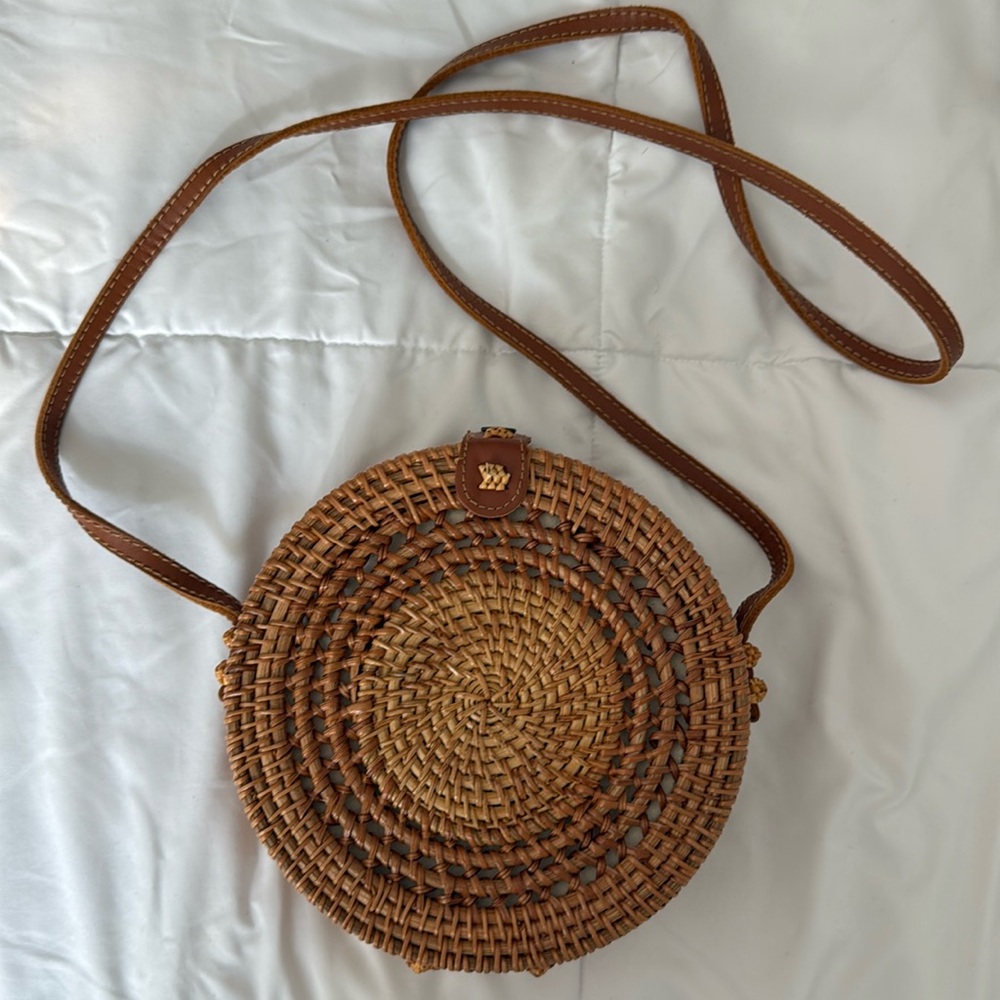 Woven handbag